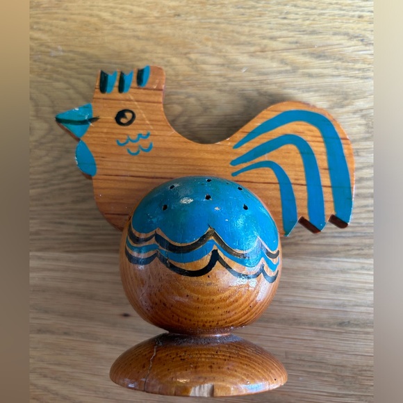 Vintage Folk Art Wooden Rooster Appetizer Tooth Pick Holder - Picture 4 of 4